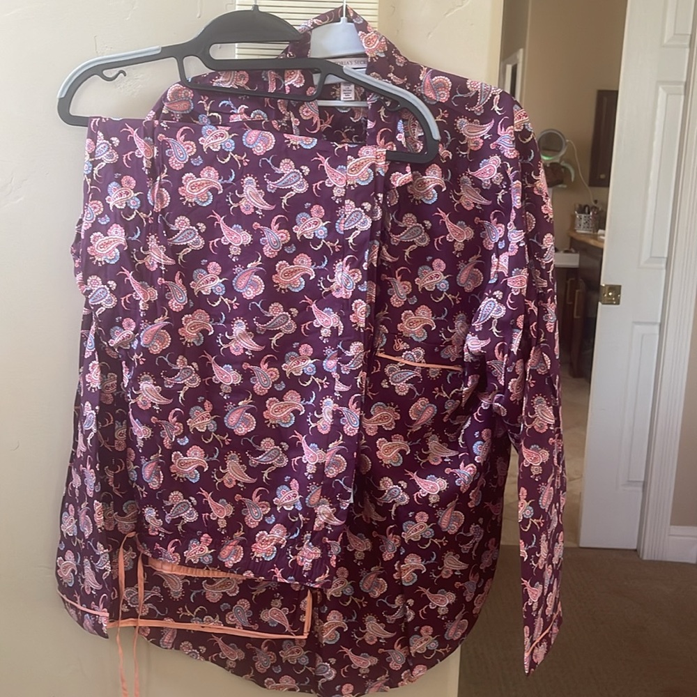 Brand new Pj set! 💜